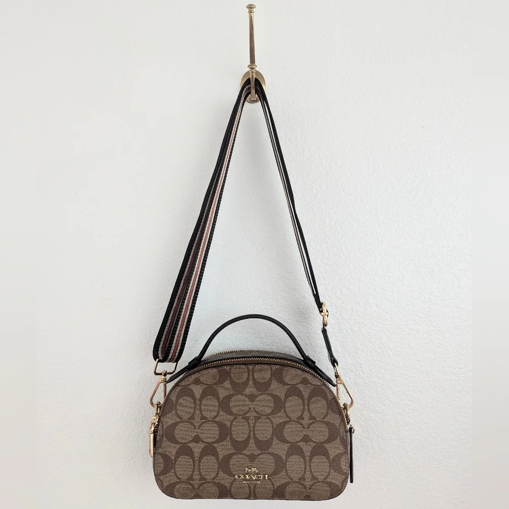 Coach 1591 - Serena Satchel - Lightly Used - Great Condition, Classic, Academia